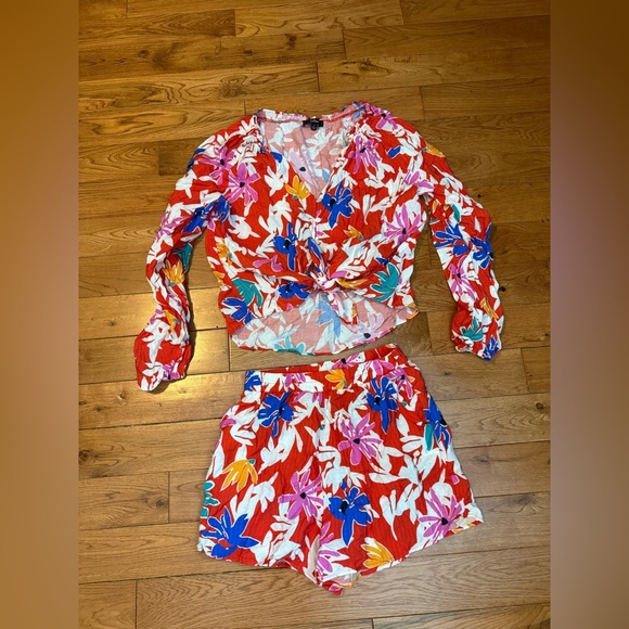 Lulus Pants - Lulus Floral Two Piece Set